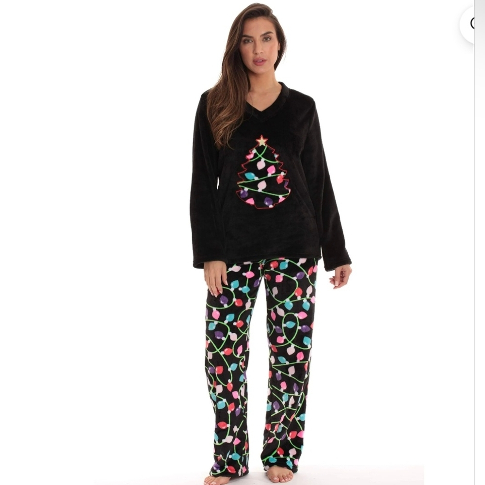 JUST LOVE Women's XL Holiday Lights & Embroidered Rim Tree Pajama Set NWT